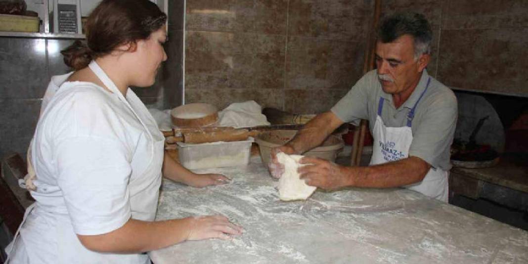 Kapıdan çırak olarak giren patron olarak çıkıyor! 45 yıldır süren gelenek: “Burası işletme değil okul” 2